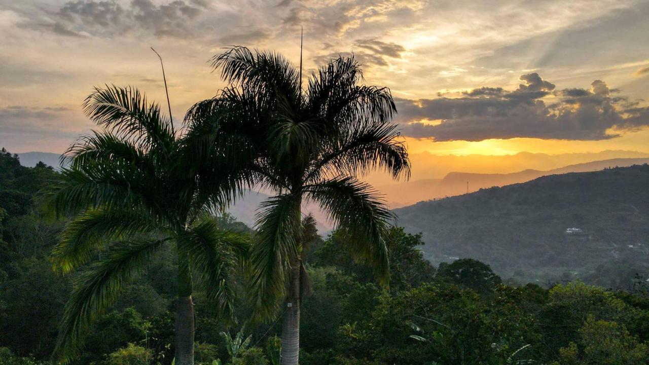 サン・ヒル La Haciendaホステル エクステリア 写真